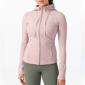 Lululemon Hooded Define Jacket *Nulu
Misty Pink size 6